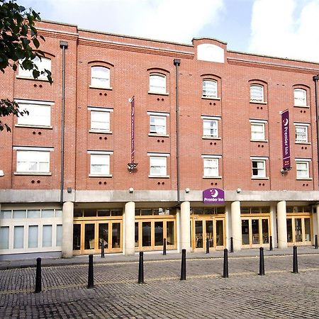 Premier Inn Bristol City Centre King Street Exteriör bild