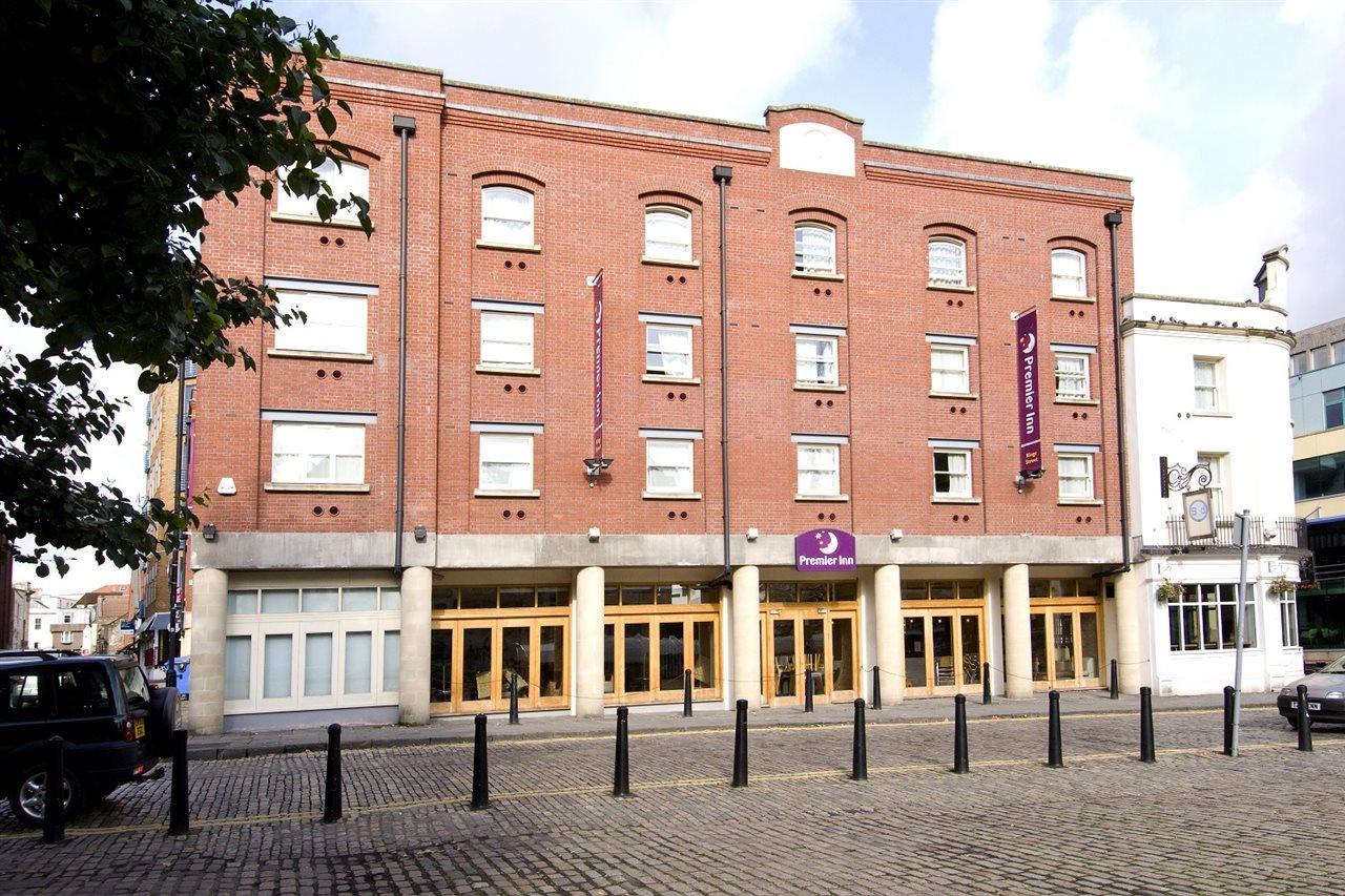 Premier Inn Bristol City Centre King Street Exteriör bild