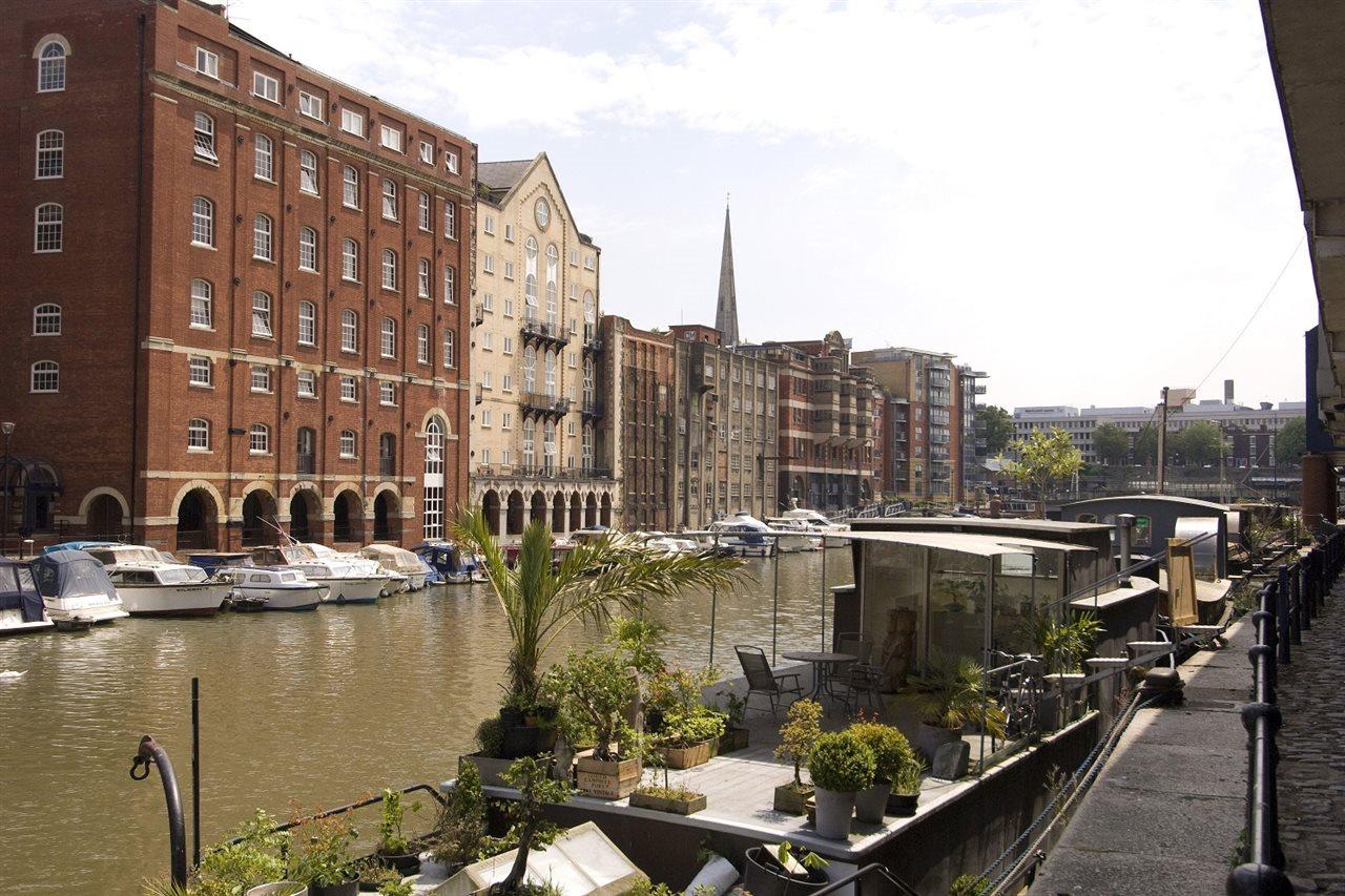 Premier Inn Bristol City Centre King Street Exteriör bild