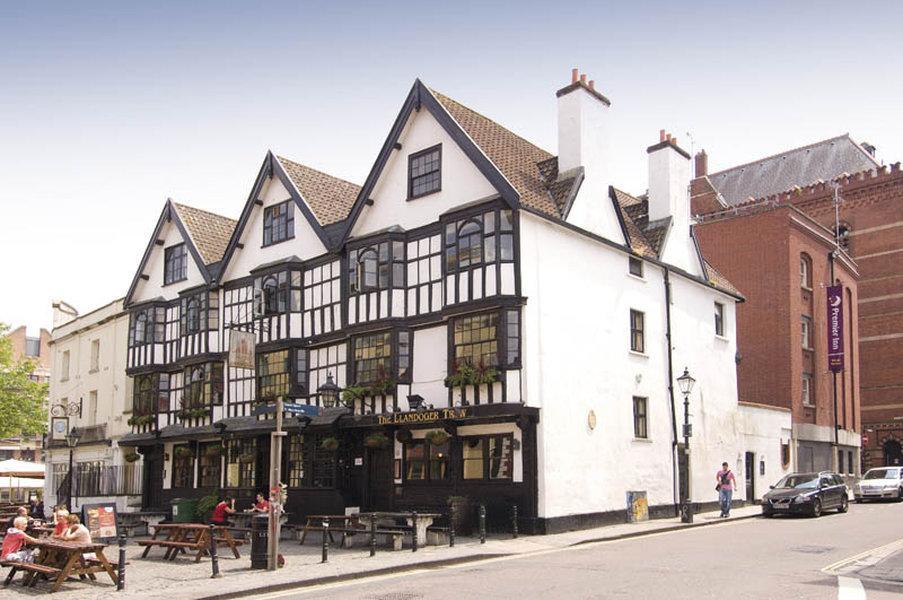 Premier Inn Bristol City Centre King Street Exteriör bild