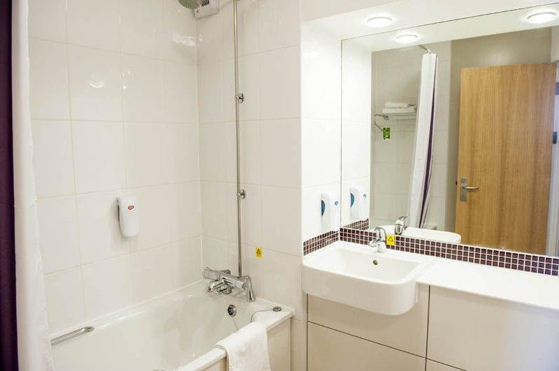 Premier Inn Bristol City Centre King Street Exteriör bild