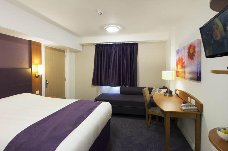 Premier Inn Bristol City Centre King Street Exteriör bild
